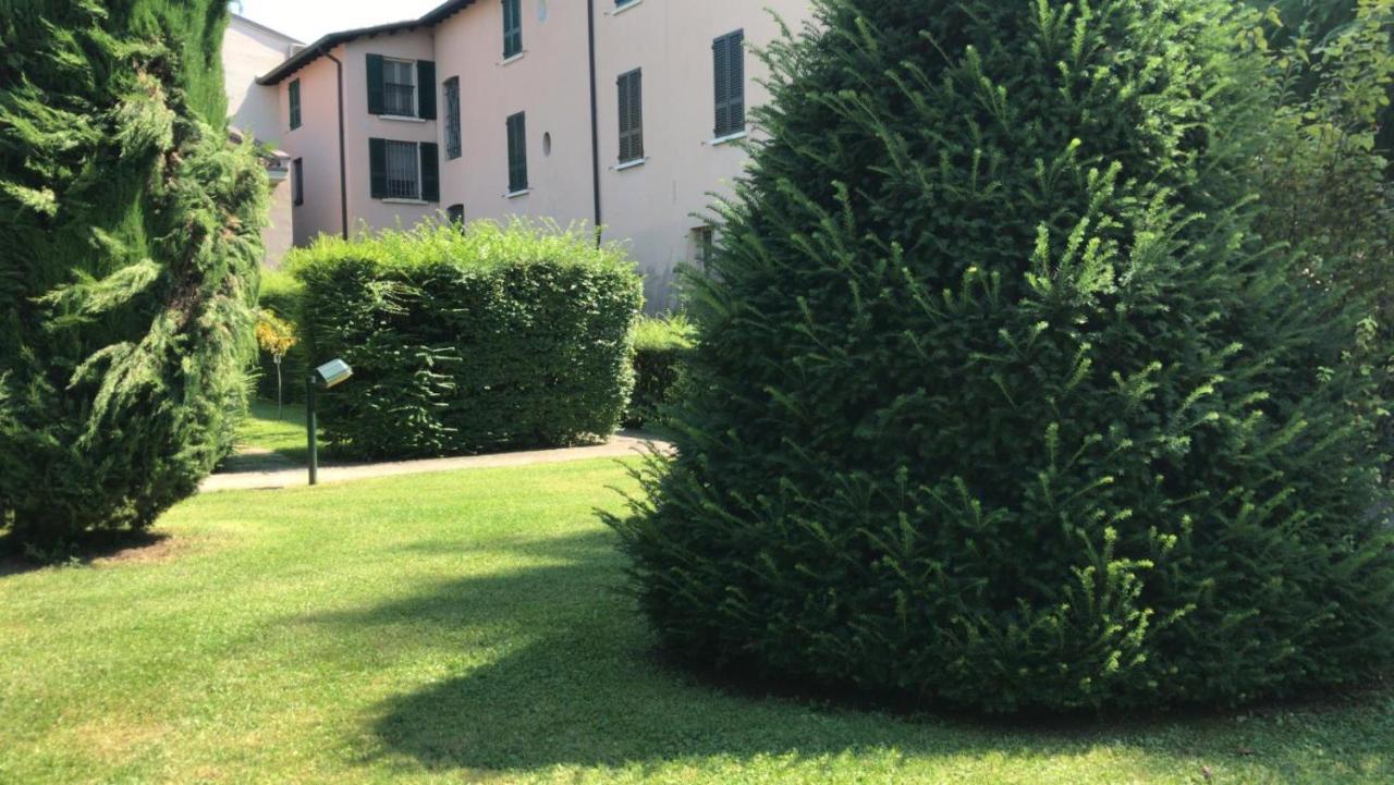 White House Apartment Brescia Luaran gambar