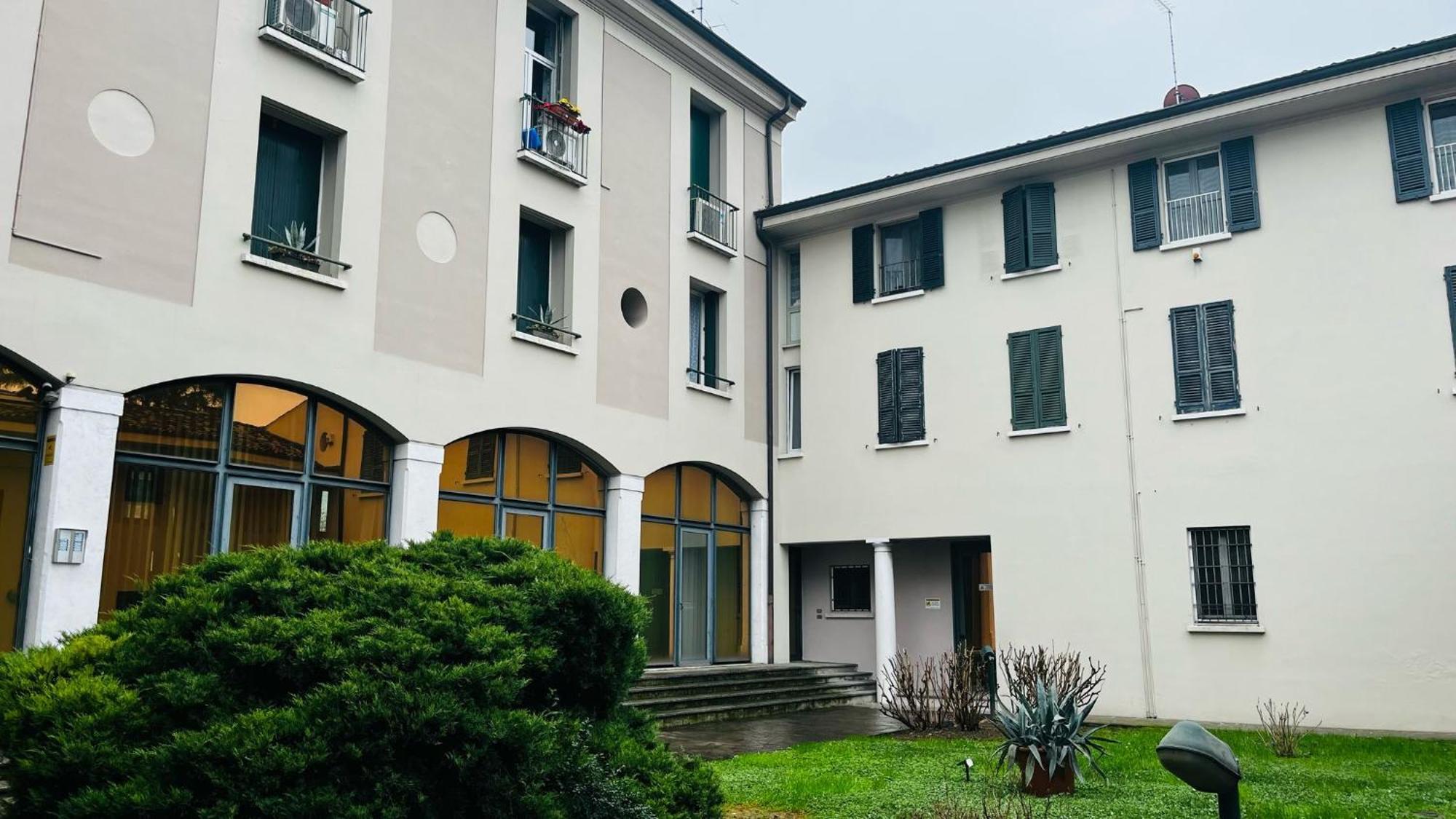 White House Apartment Brescia Luaran gambar